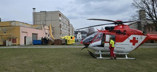 Dva pády z výšky během dvou hodin. Pro oba muže letěl vrtulník