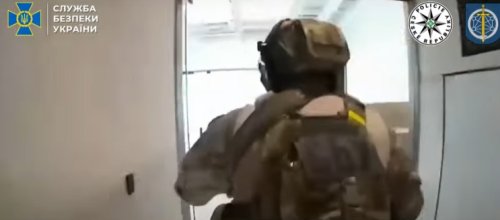 Úspěšná mezinárodní operace PATHFINDER rozbila kybernetický gang okrádající oběti z Česka i celé Evropy  VIDEO